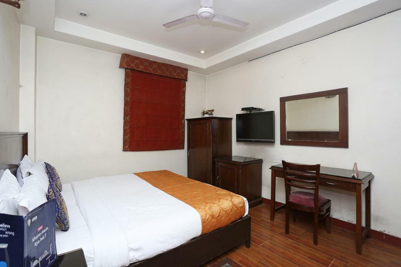 Hotel Clark Heights นิวเดลี ภายนอก รูปภาพ